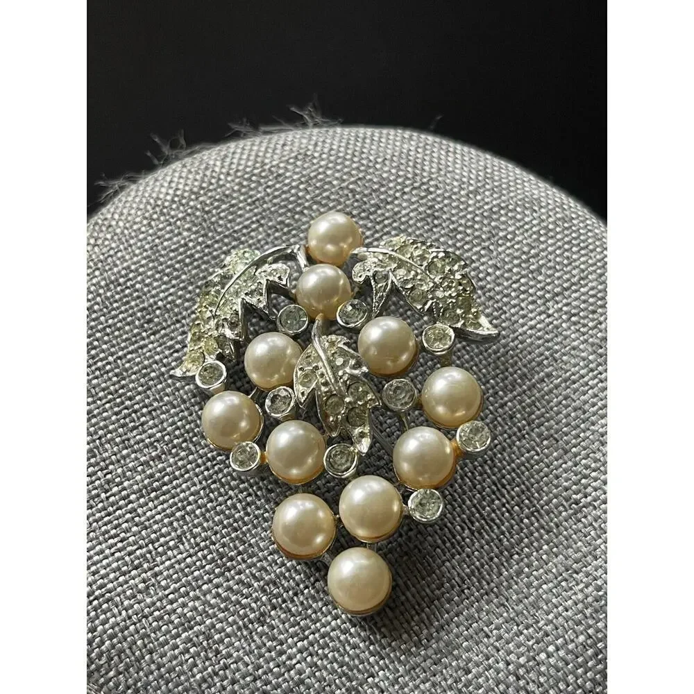 Vintage Faux Pearl Rhinestone Brooch Pin Silvertone Retro Floral Wedding Formal